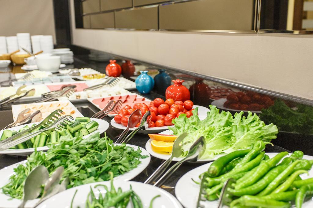 Antroyal Hotel Анталия Екстериор снимка