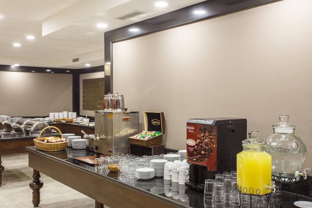 Antroyal Hotel Анталия Екстериор снимка